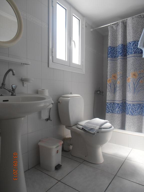 Iro Apartments Paralia Agias Foteinis Екстериор снимка