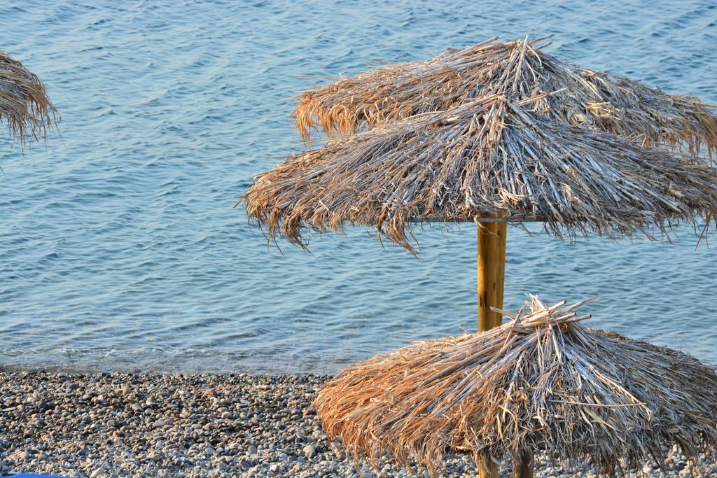Iro Apartments Paralia Agias Foteinis Екстериор снимка
