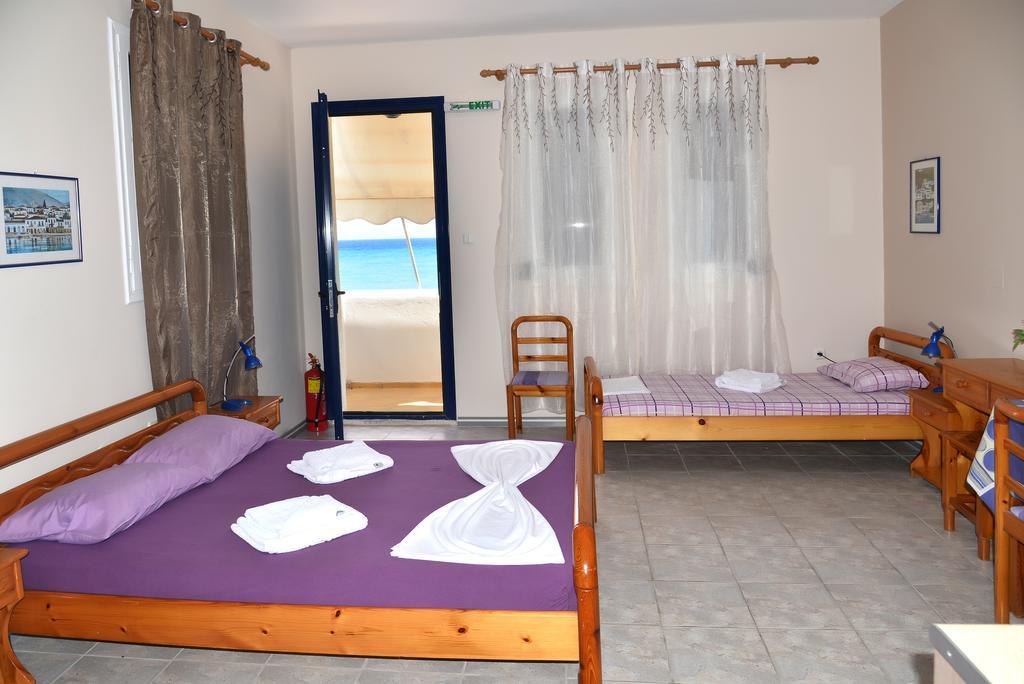Iro Apartments Paralia Agias Foteinis Екстериор снимка